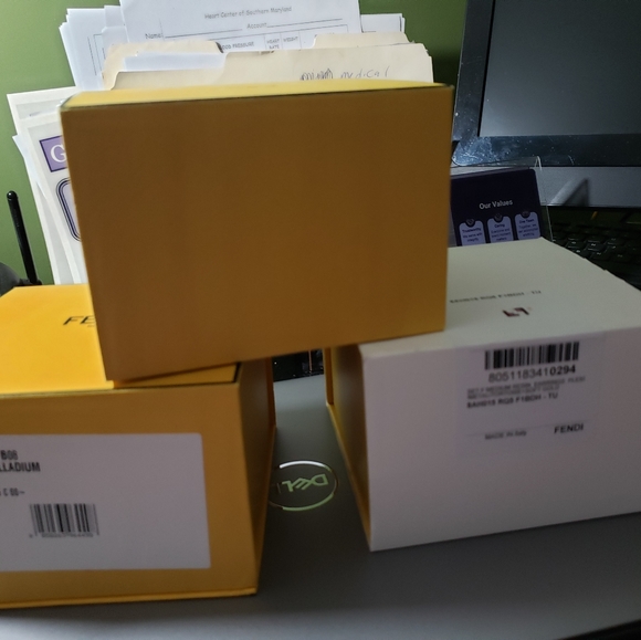 Fendi earrings - Picture 6 of 7